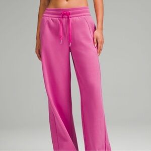 Lululemon scuba pants